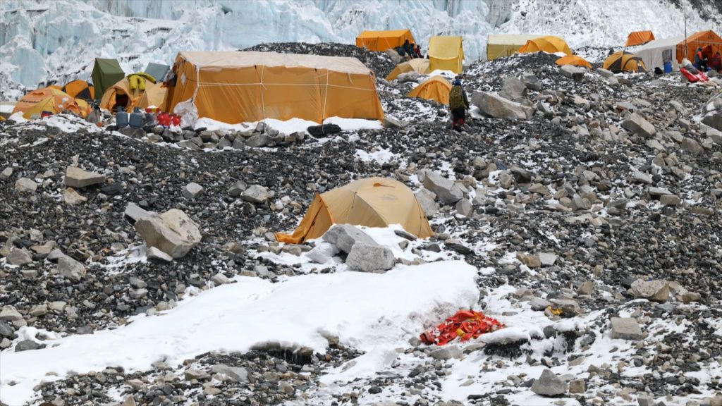 Everest Invaders